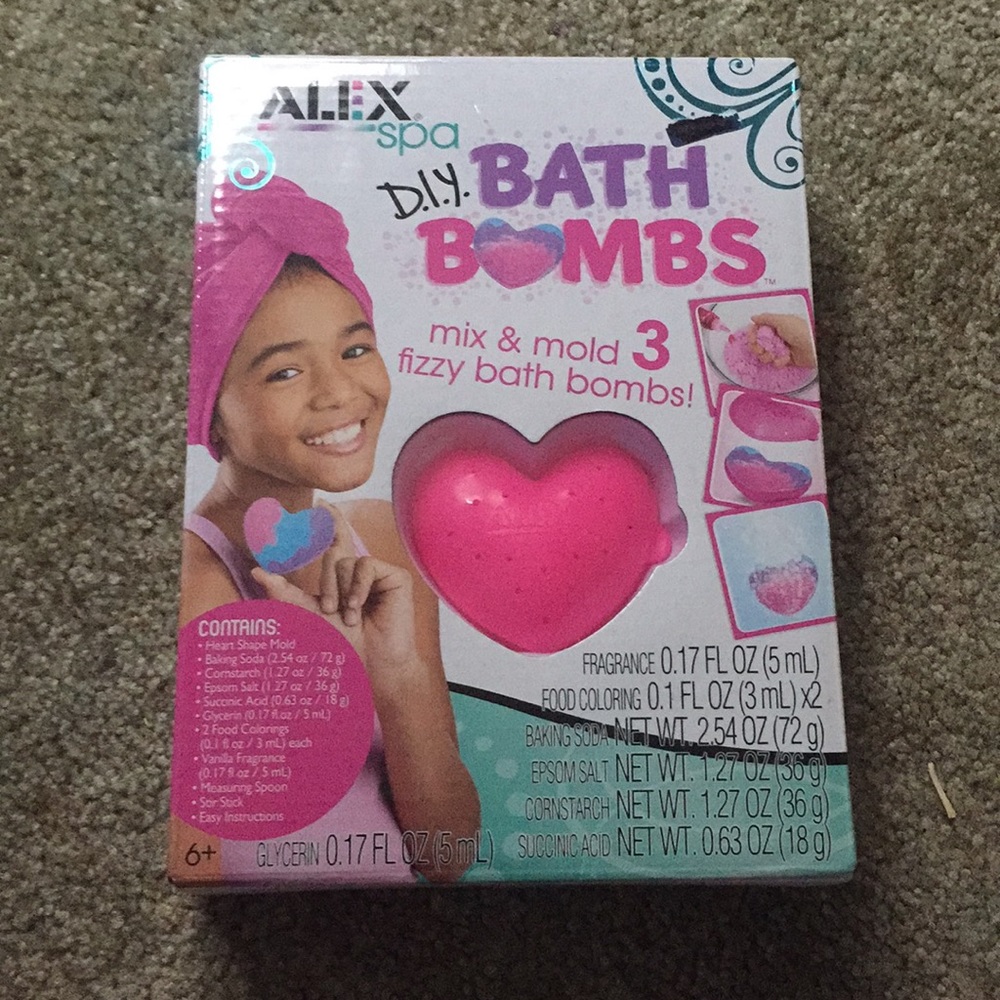 I’m selling some D.I.Y. Bath Bombs!!!